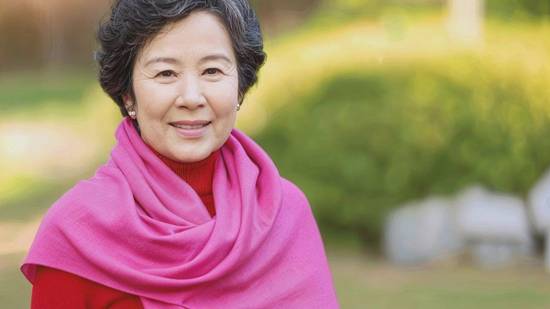 女性手心发热是怎么回事，女性手心发热原因解析与调理方法探讨