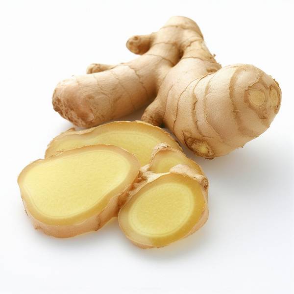 生姜洗头发的正确方法，生姜洗头的防脱生发正确步骤与科学原理解析