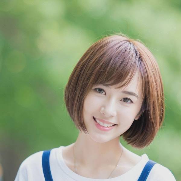 圆脸女生短发发型，圆脸女生的短发逆袭指南完美修饰脸型秘籍