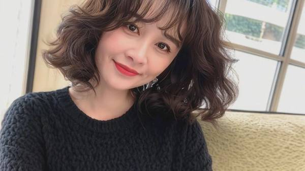 适合自然卷女生的刘海，拯救扁平头顶的自然卷刘海设计完美示范