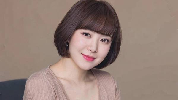 瓜子脸适合剪什么刘海,瓜子脸女生最适配的显瘦刘海指南来啦