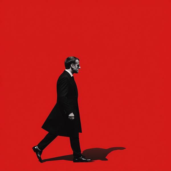 红色和什么颜色搭配好看,红色与黑色永恒的经典搭配美学