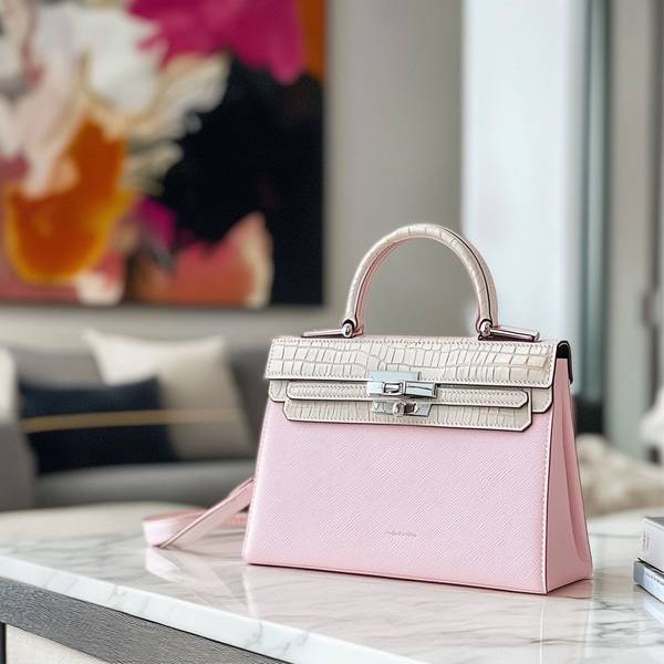 粉色包包配什么颜色衣服，粉色包包搭配指南：5种颜色穿出高级时尚感