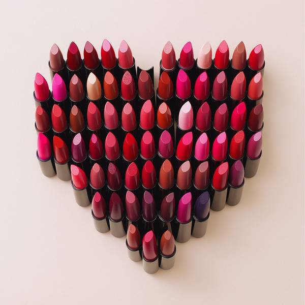 适合学生的口红色号，少女挚爱显白不踩雷：黄皮素颜也能闭眼入的18款学生党口红色号指南